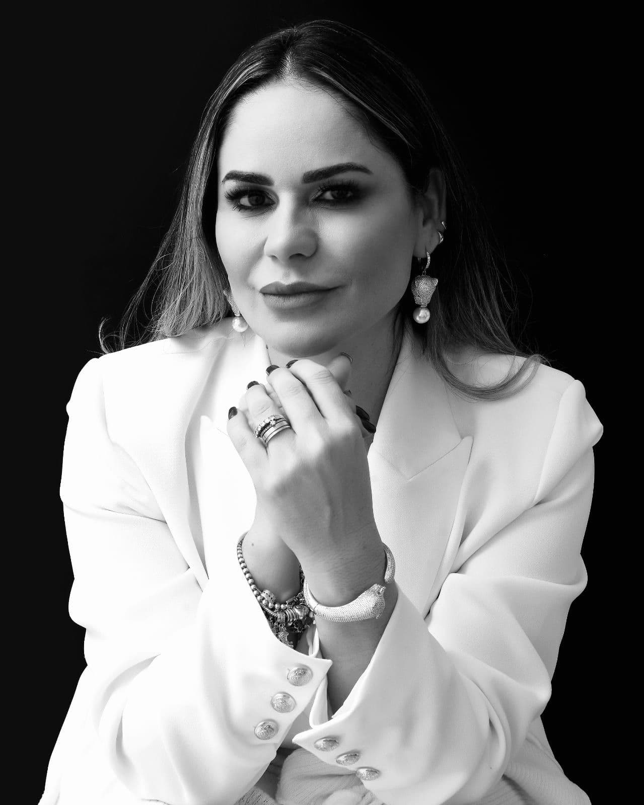 Dra. Fernanda Sguizardi